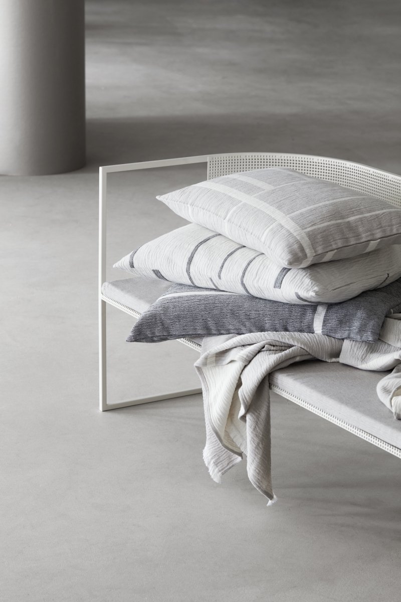 Kristina dam studio BAUHAUS Sofa Ogrodowa / Biała