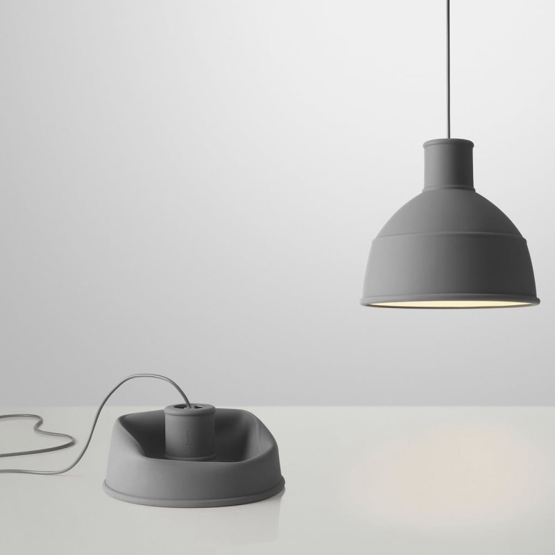 Muuto UNFOLD Lampa Silikonowa 32 cm / Ciemnobrązowa