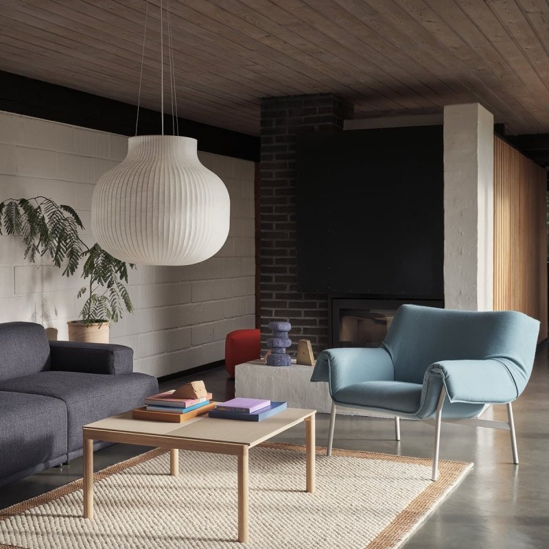 Muuto COUPLE Stolik Kawowy z Ceramicznym Blatem 84x80 cm / Jasny Dąb - Blat Gładki Piaskowy Sand