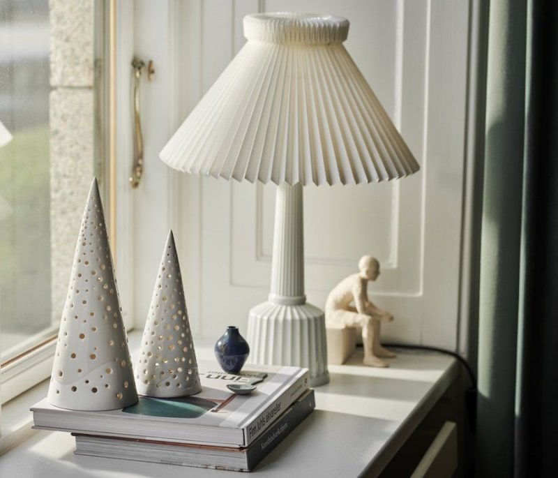 Kähler NOBILI Świecznik Świąteczny Tealight / Choinka 30 cm Biała