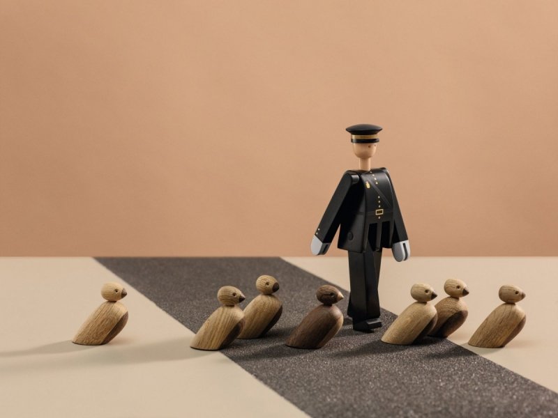 Kay Bojesen Figurka Drewniana - Policjant