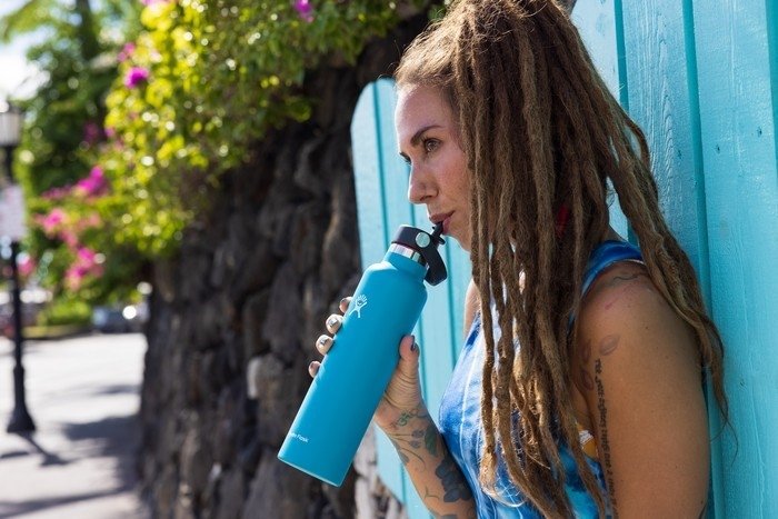 Hydro Flask STANDARD MOUTH Stalowa Butelka Termiczna do Wody 620 ml z Chowanym Ustnikiem / Czarna