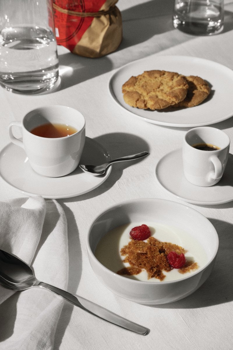 Alessi ITSUMO Filiżanka ze Spodkiem do Espresso 85 ml / Biała