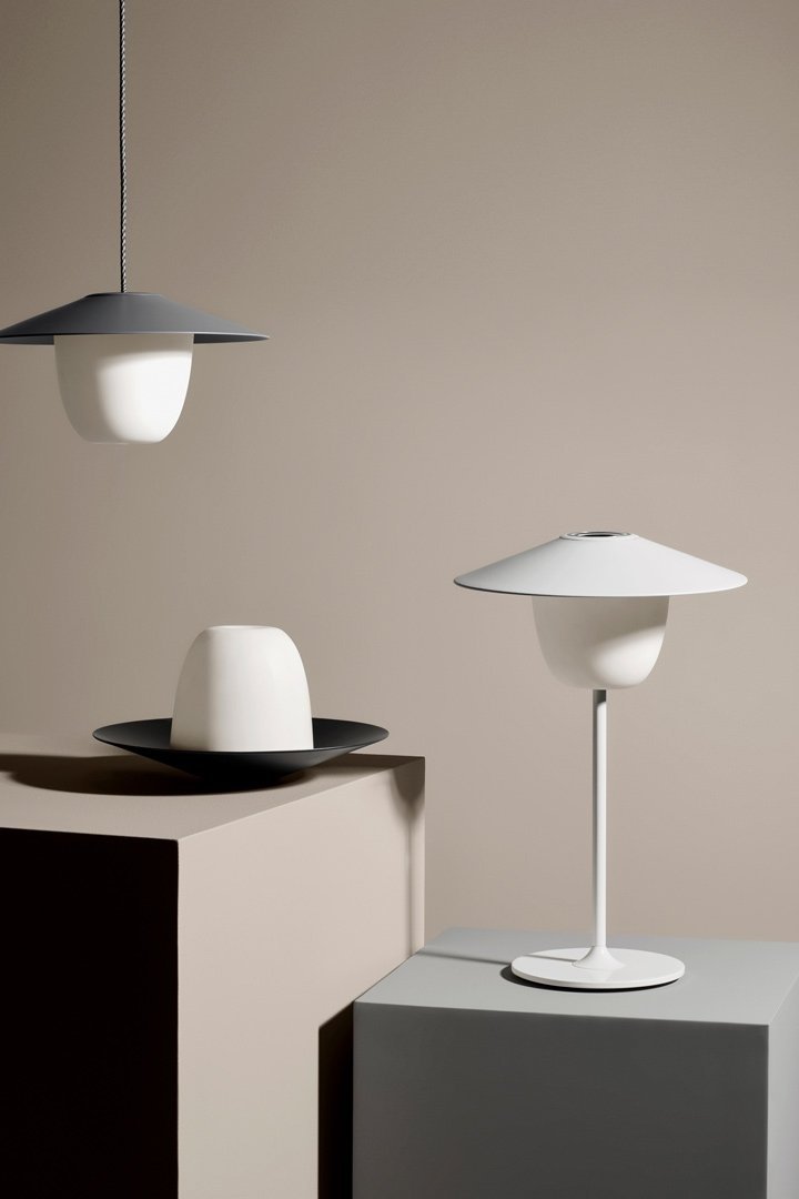 Blomus ANI Bezprzewodowa Lampa LED 2w1 Stołowa/Wisząca 33 cm Magnet (Odcień Grafitowy)