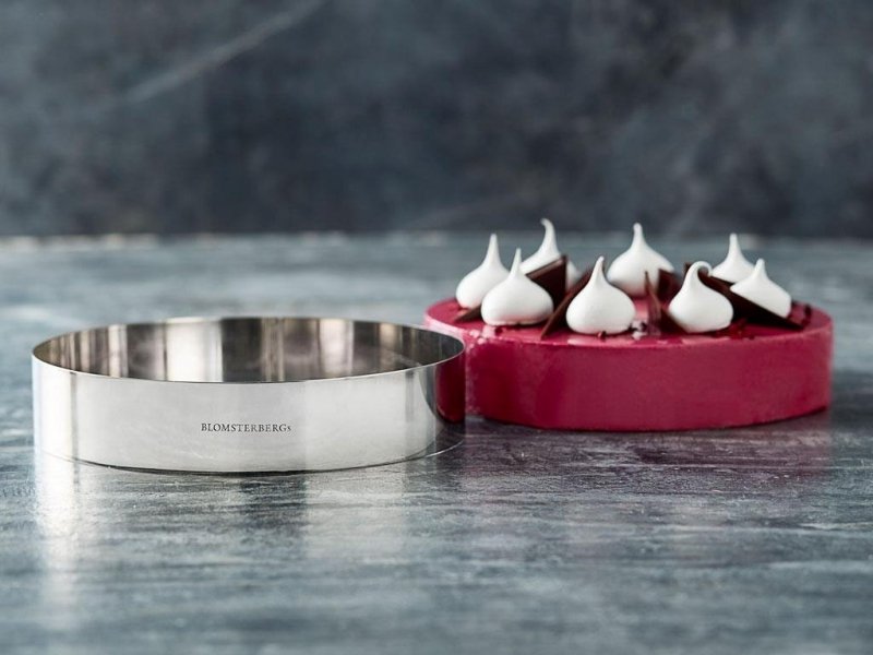 Blomsterbergs KITCHEN Stalowy Ring - Forma do Deserów 24 cm