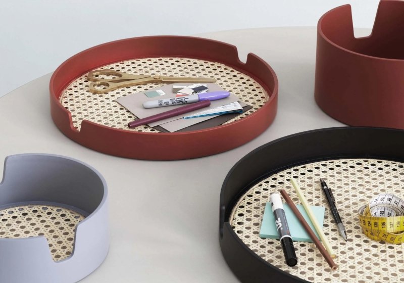 Taca Salon Normann Copenhagen z brzozy i francuskiego rattanu