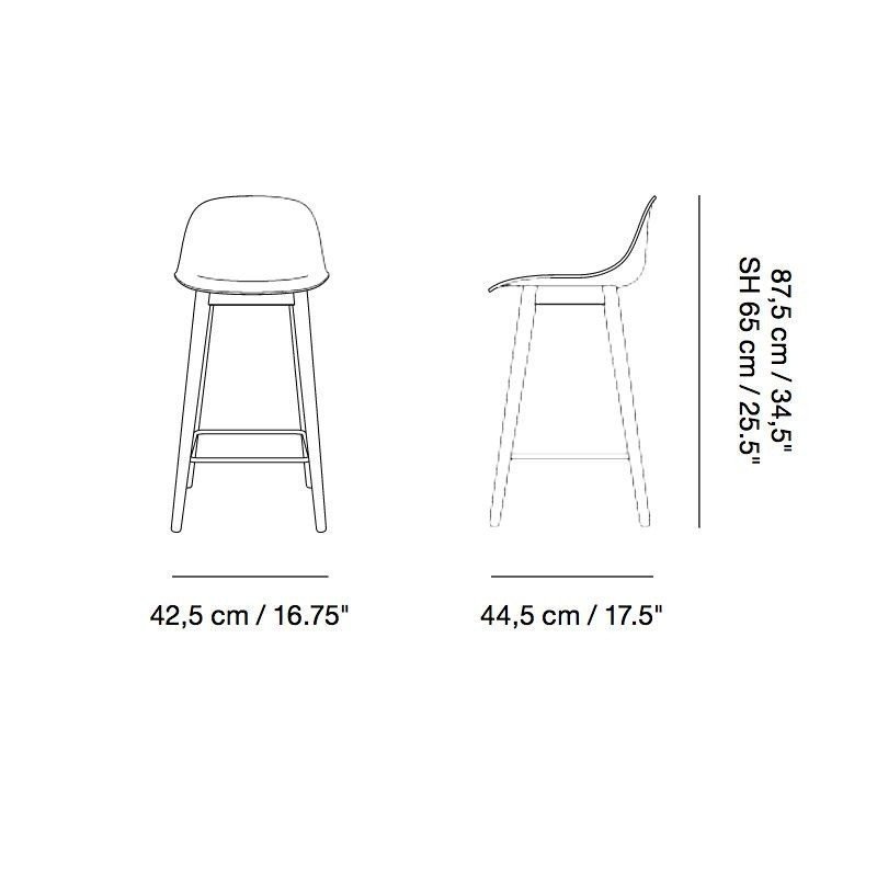 Muuto FIBER Hoker z Oparciem - Stołek Barowy 65 cm Czarny - Siedzisko Tapicerowane Brązową Skórą / Drewniana Rama Naturalna