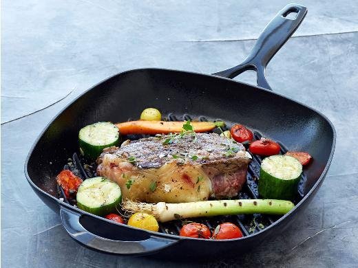 Holm CAST IRON Żeliwna Patelnia Grillowa 28 cm Czarna