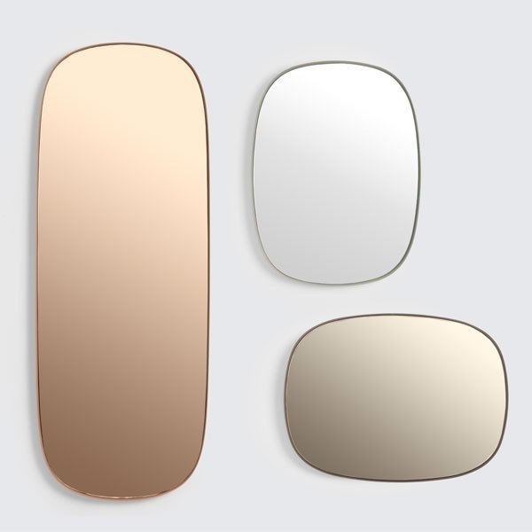 Muuto FRAMED Lustro Ścienne L - Ciemnozielone / Tafla Klasyczna