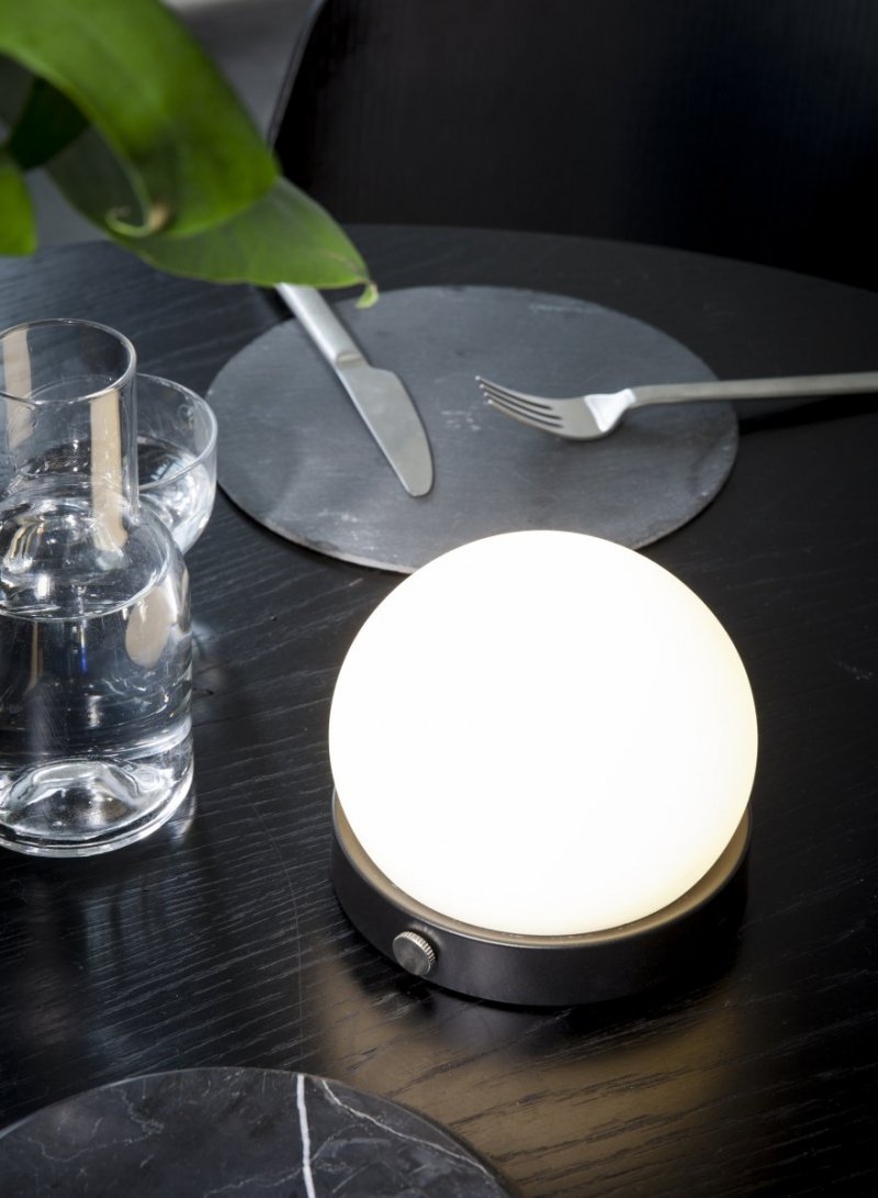 Audo CARRIE Lampa Bezprzewodowa LED / Czarna