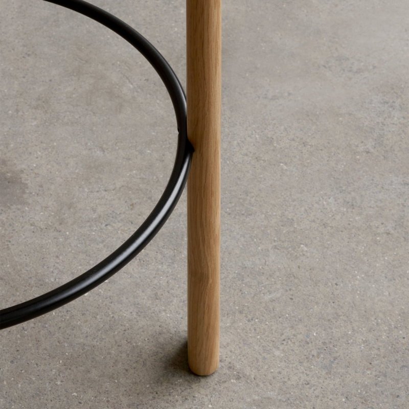 Audo PASSAGE Hoker - Krzesło Barowe 75 cm Dąb Naturalny / Obręcz Złota