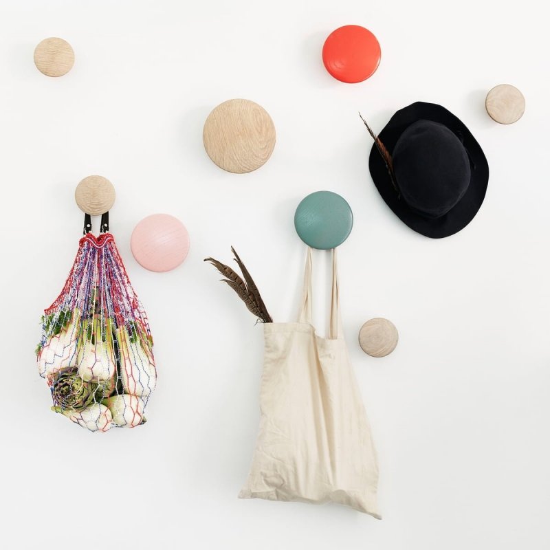 Muuto DOTS Wieszak Drewniany M - 13 cm Taupe