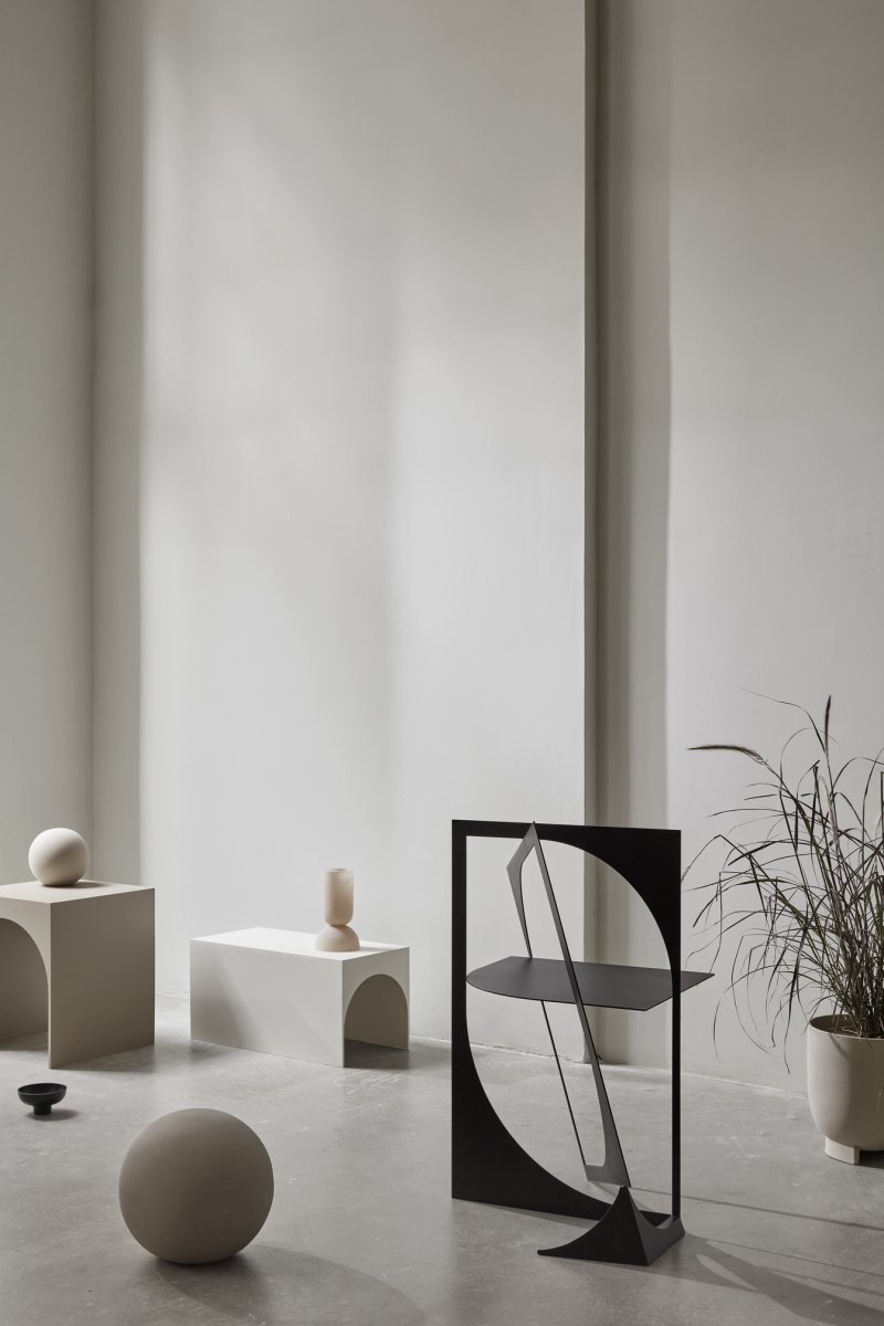 Kristina dam studio ARCH Stolik Stalowy 40 cm / Brązowy