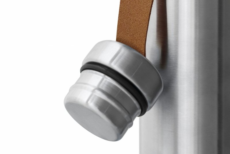 black+blum CLASSIC Stalowa Butelka Termiczna 500 ml / Czarna