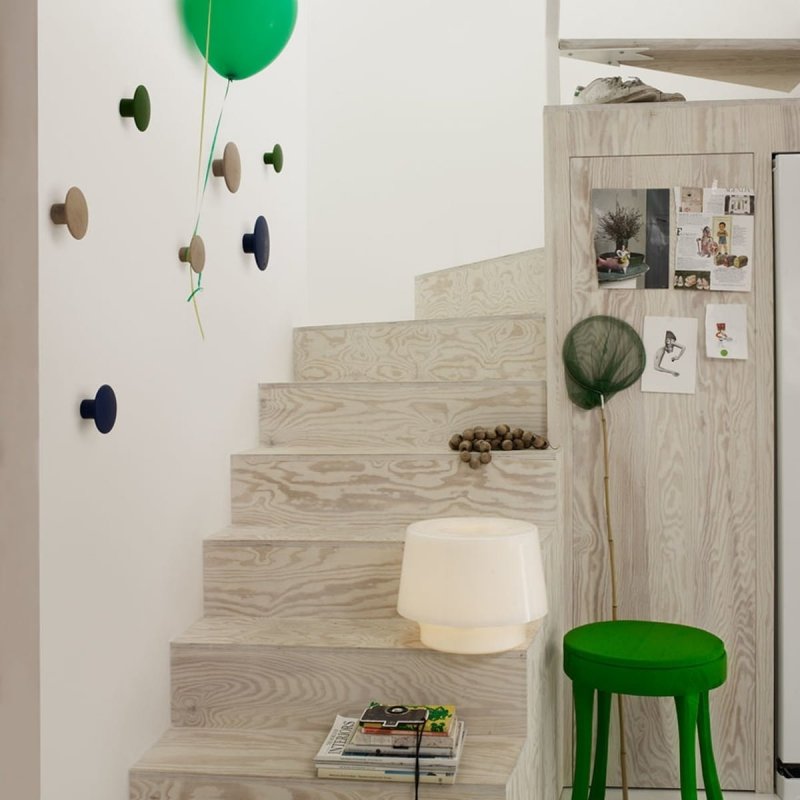Muuto DOTS Wieszak Drewniany M - 13 cm / Ciemnobrązowy