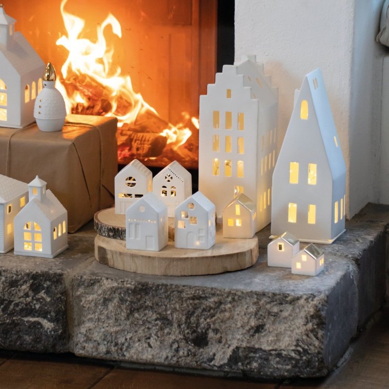 Rader HOME Świecznik - Lampion - Domek Pruski 12 cm Biały