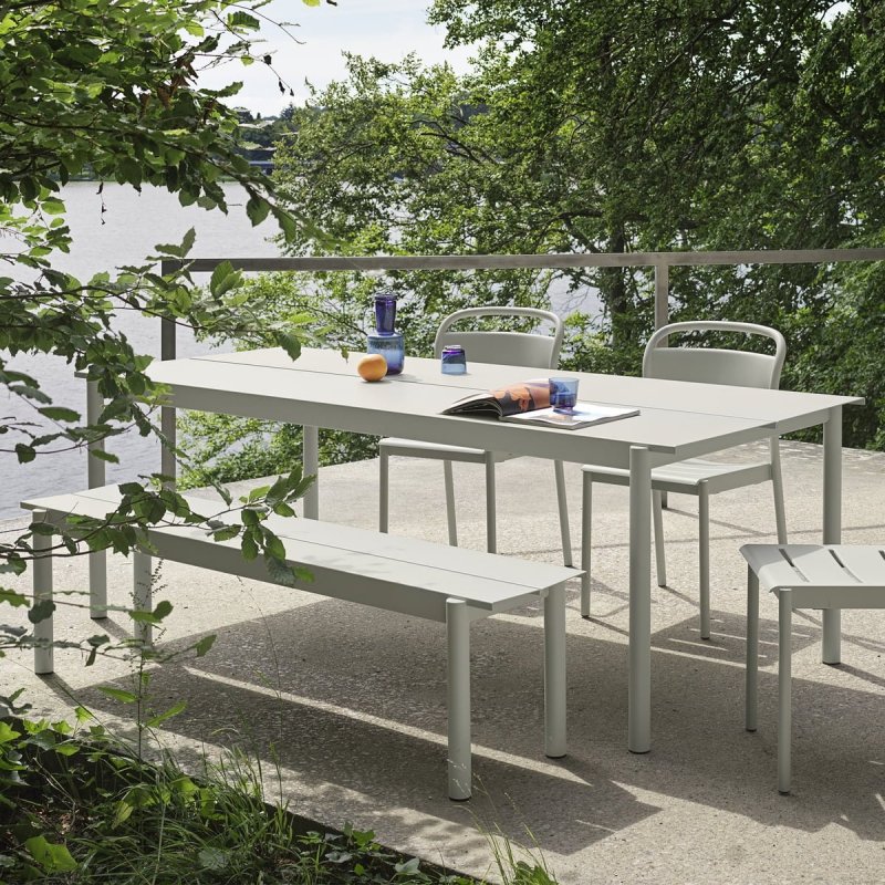 Muuto LINEAR Ogrodowy Stół Stalowy 220 x 90 cm Pomarańczowy