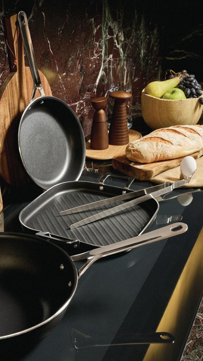 Alessi POTS &amp; PANS Patelnia Grillowa z Powłoką Nieprzywierającą / Czarna