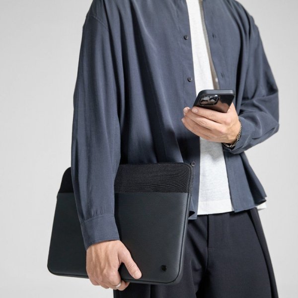 Incase A.R.C. Sleeve - Pokrowiec z kieszenią MacBook Pro 14&quot; (M4/M3/M2/M1/2024-2021) (Szary)