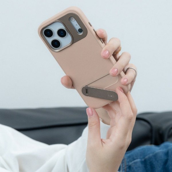 Moshi Kameleon MagSafe - Etui iPhone 17 Pro z funkcją podstawki (Milktea Brown)