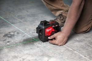 M12 3PL-0C LASER zielony krzyżowy 360' Milwaukee