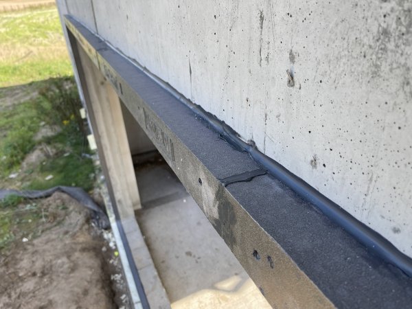 POWER FIX Polimer Hybrydowy klej do belek podwalin BIAŁY masa uszczelniająca Blaugelb Meesenburg montaż okien w ociepleniu triotherm