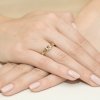Pierścionek złoty 585 z brylantami 0,09ct rubinem 0,15ct W-185