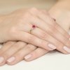 Pierścionek złoty 585 z brylantami 0,03ct rubinem 0,60ct W-10