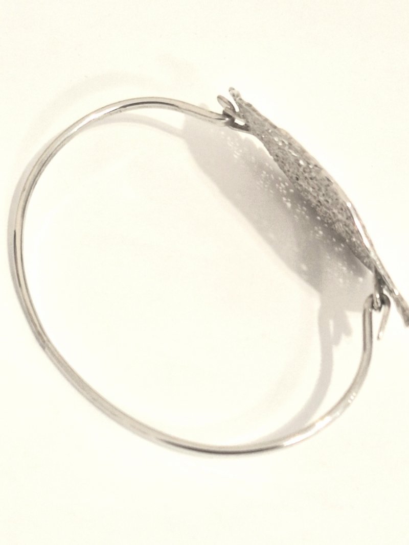 Bransoletka srebrna 925 sztywna elegancka liść ażurowy