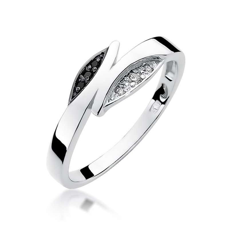 Pierścionek złoty 585 z brylantami czarnymi 0,05ct  W-107