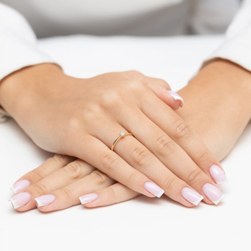 Pierścionek złoty 585 diament laboratoryjny 0,10ct W0579