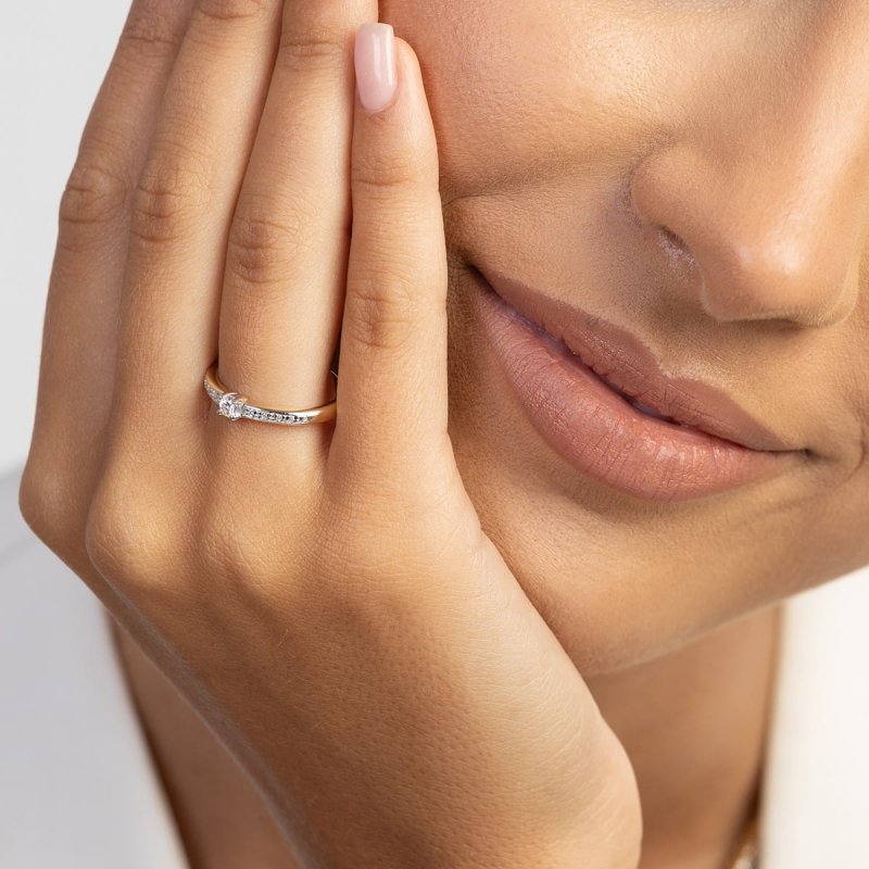 Pierścionek złoty 585 diament laboratoryjny 0,13ct W0288