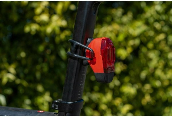 Adapter do sztycy D-Shape Lezyne D-SHAPE SEATPOST ADAPTER