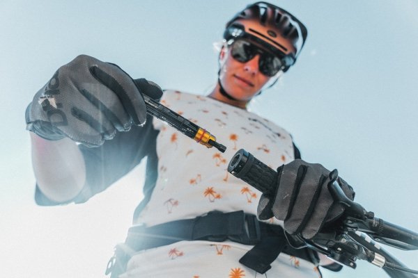 Multitool do kierownicy Lezyne BarPlug Tool Insert Kit S — czarny