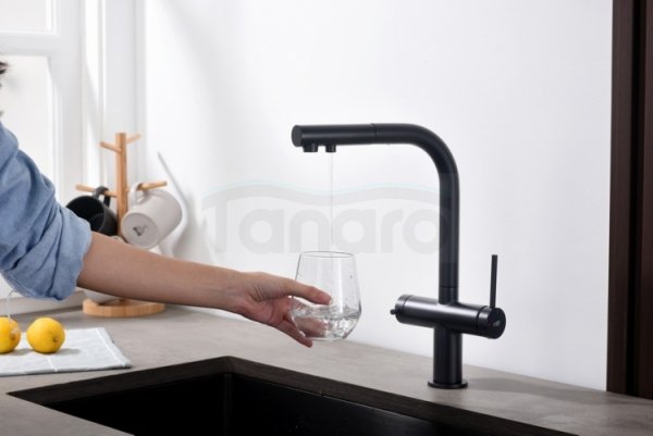 BLUE WATER Bateria kuchenna z podłączeniem do wody filtrowanej z wyciąganą wylewką DELTA czarny mat