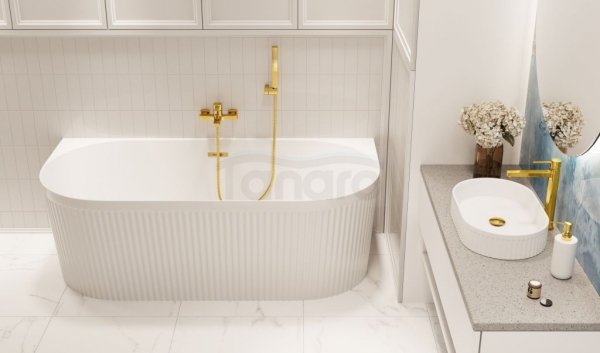 INVENA Wolnostojąca wanna przyścienna ryflowana Glamour 170 cm, w komplecie z syfonem i korkiem/odpływem w kolorze złotym AN-02-19U-KPL
