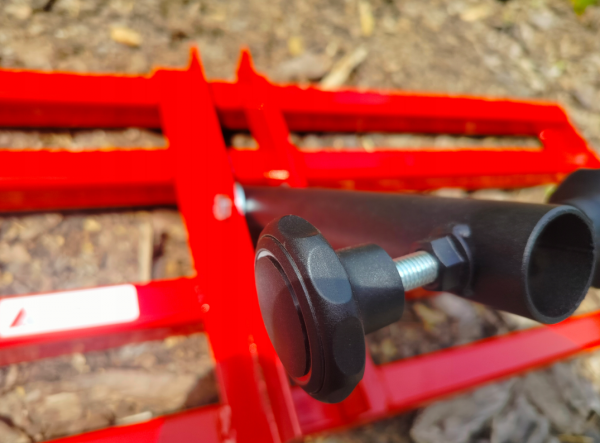 Ręczny niwelator terenu METALFAB 120 cm Levelawn