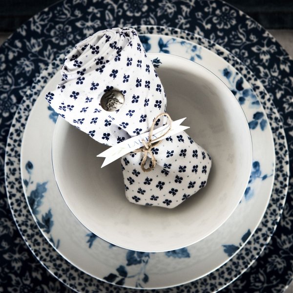 Laura Ashley BLUEPRINT - talerz 23 cm - CHINA ROSE