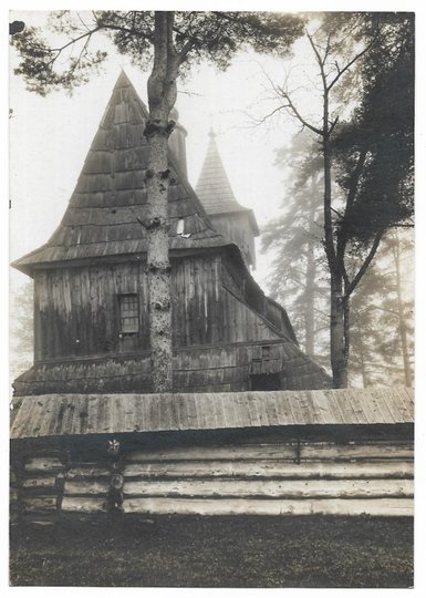 [DĘBNO Podhalańskie - drewniany kościół pod wezwaniem św. Michała Archanioła - fotografia widokowa].