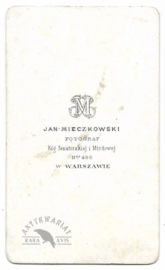 [FOTOGRAFIA portretowa - kobieta - ujęcie w formacie card de visite].