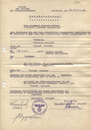 ZAŚWIADCZENIE (odpis) o złożeniu egzaminu tymczasowego i nabyciu uprawnień do pracy na stanowisku kierownika pociągu przez Szczepana Kulczaka, wystawione 19 V 1942 w Jędrzejowie.