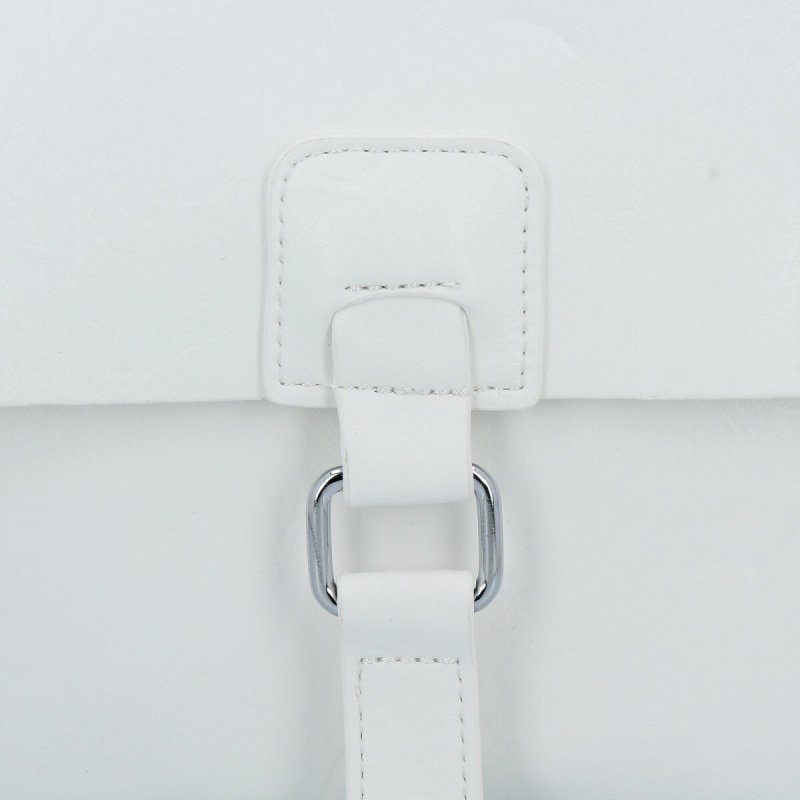 Plecaczek Damski w stylu Vintage firmy Herisson Biały