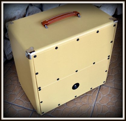  Kolumna 1x12&quot;  ELEGANCE CREAM OXBLOOD V30