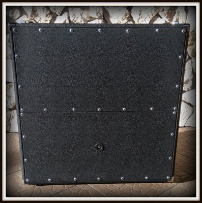 Kolumna 4x12&quot; BLACK V30 Celestion 