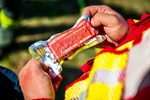 UFF Baton energetyczny czekolada-guarana 