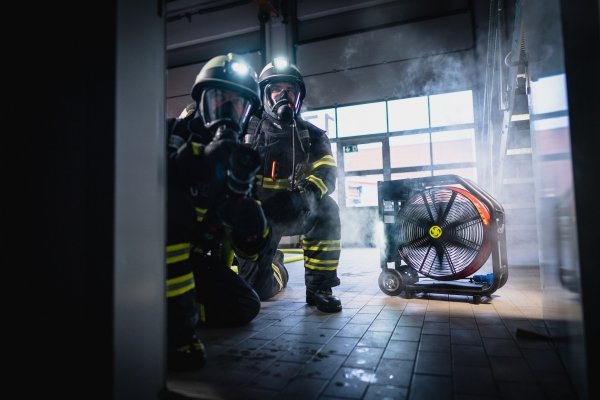 SuperVac V18-BK-SP AKUMULATOROWY WENTYLATOR ODDYMIAJĄCY