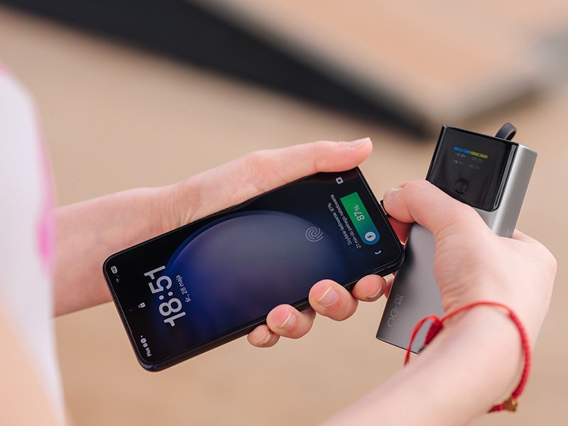 Power bank TRACER Comet 10000mAh screen PD+QC