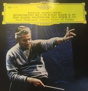 Mozart, Berliner Philharmoniker · Herbert von Karajan - Eine Kleine Nachtmusik, Divertimento KV 287 (LP)