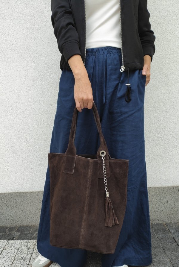 Czekoladowa zamszowa torebka croco