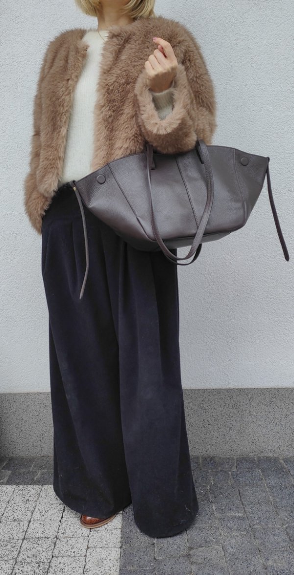 Czekoladowa brązowa torebka Shopperka Vera Pelle do ręki na ramie